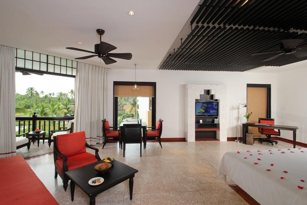 Vasundhara Sarovar Premiere Alappuzha Εξωτερικό φωτογραφία