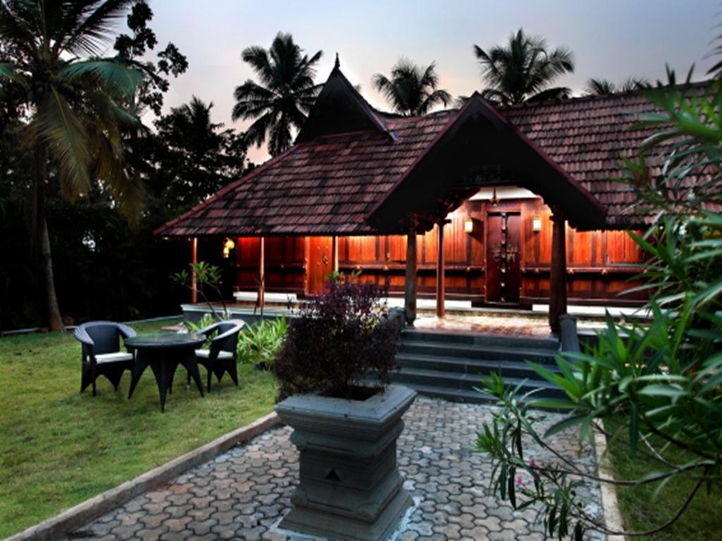 Vasundhara Sarovar Premiere Alappuzha Εξωτερικό φωτογραφία