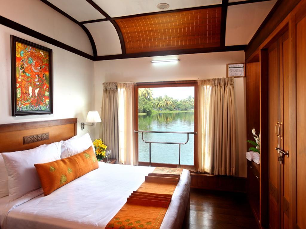 Vasundhara Sarovar Premiere Alappuzha Εξωτερικό φωτογραφία