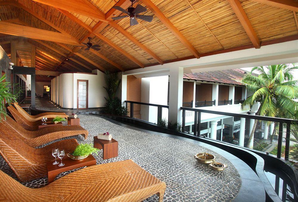 Vasundhara Sarovar Premiere Alappuzha Εξωτερικό φωτογραφία