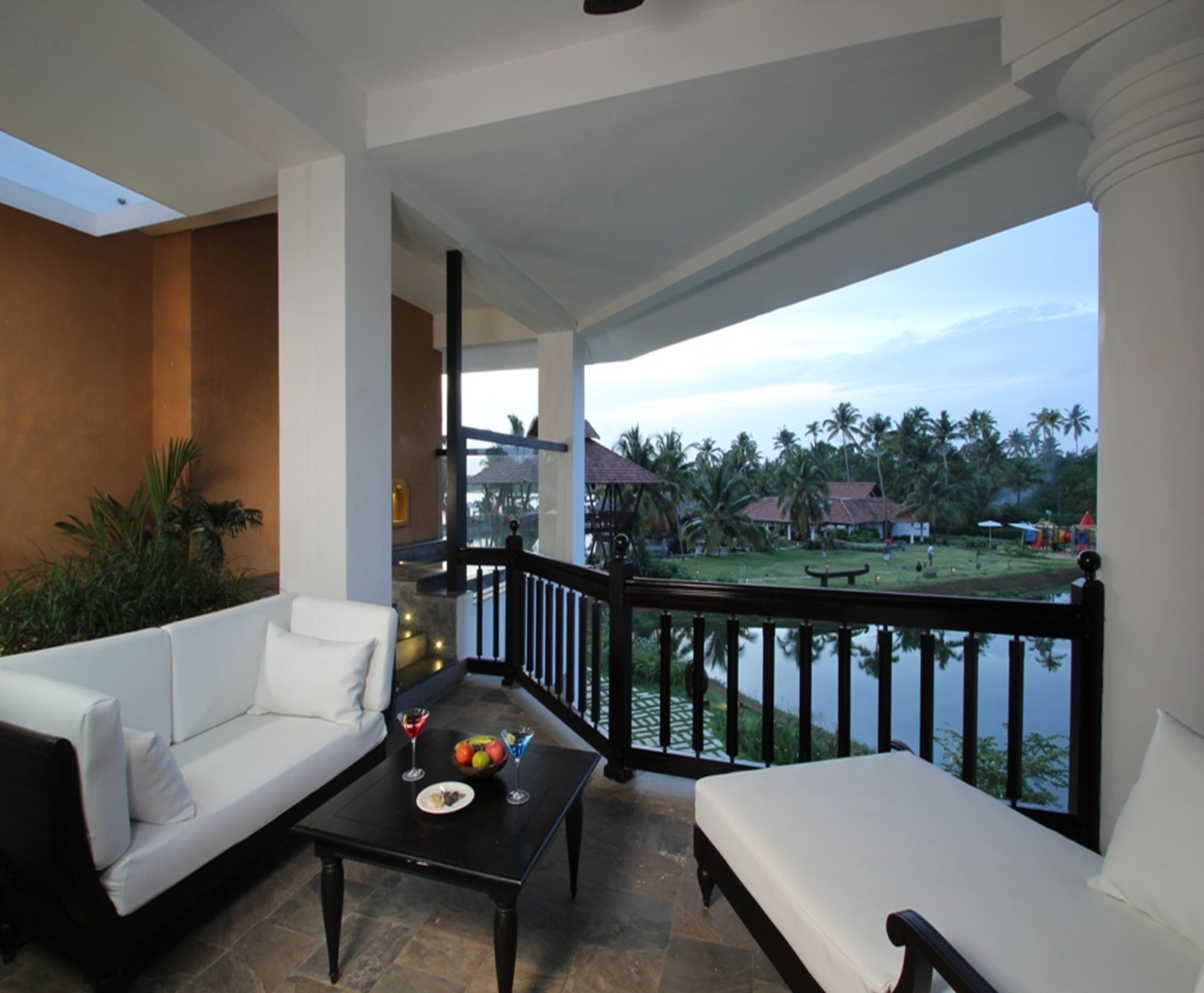 Vasundhara Sarovar Premiere Alappuzha Εξωτερικό φωτογραφία