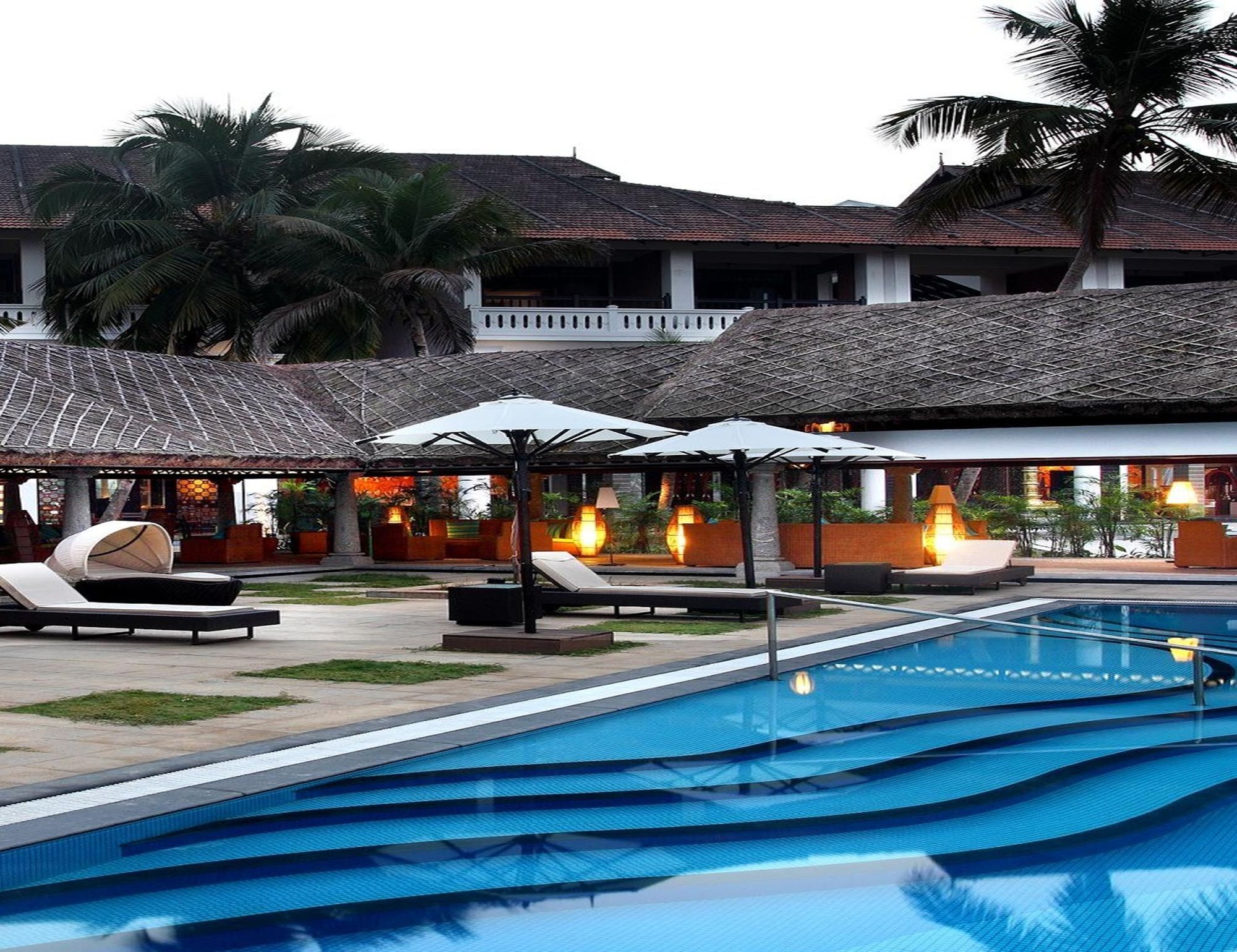 Vasundhara Sarovar Premiere Alappuzha Εξωτερικό φωτογραφία