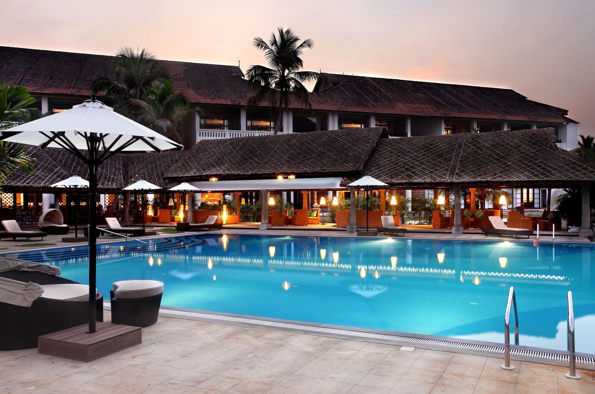 Vasundhara Sarovar Premiere Alappuzha Εξωτερικό φωτογραφία