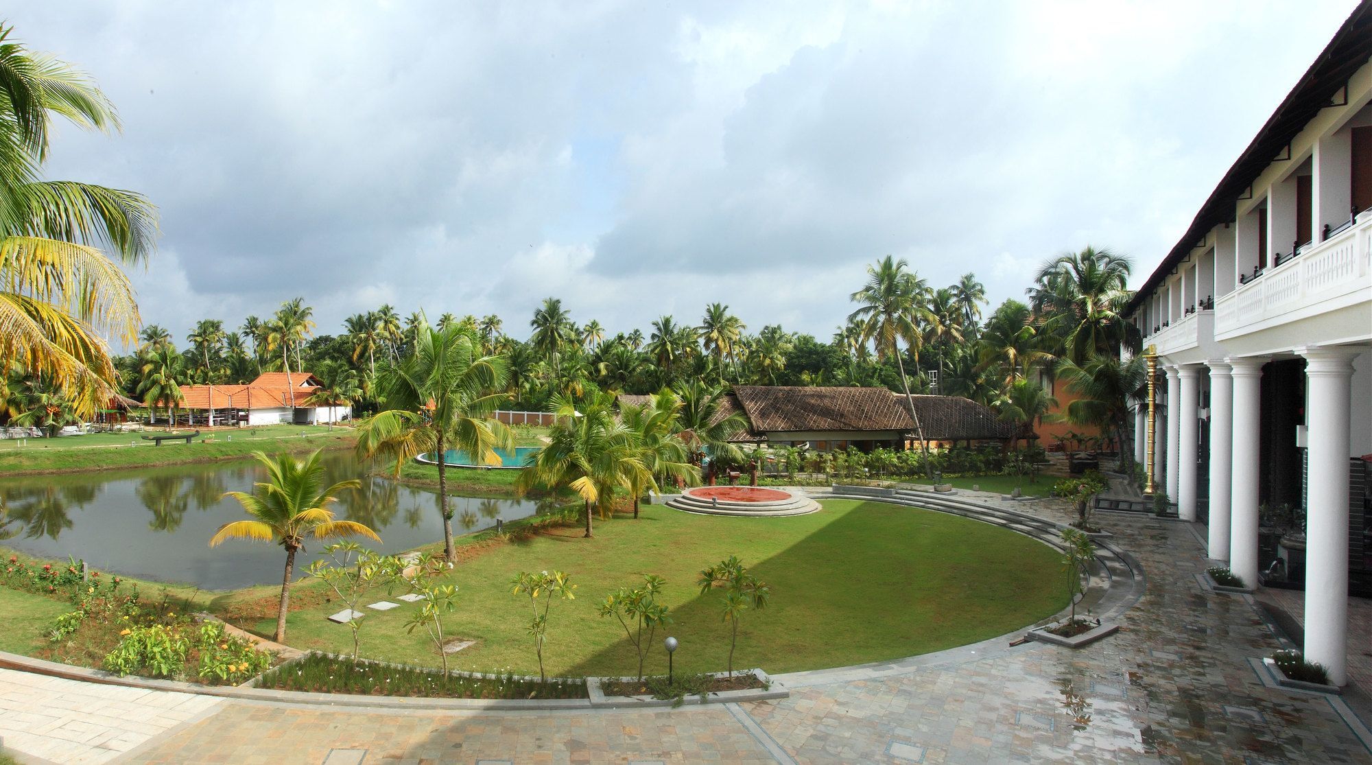 Vasundhara Sarovar Premiere Alappuzha Εξωτερικό φωτογραφία
